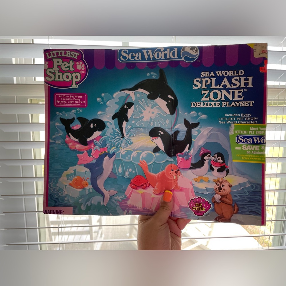 ⭐️vintage 90s littlest pet shop sea world packaging